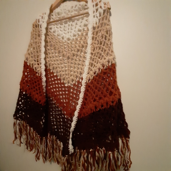 Vintage Hand knit large boho wrap scarf exc condition - Picture 2 of 5